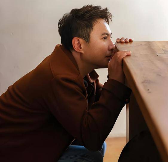 0位演员排行榜周星驰却不在榜单之中！新葡京娱乐场app中国非常有钱的1(图7)