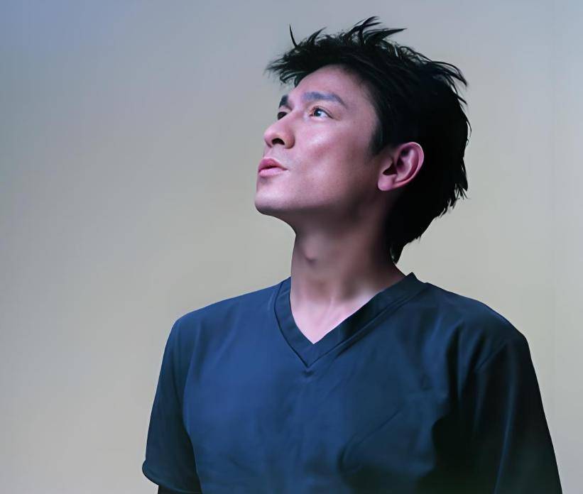 0位演员排行榜周星驰却不在榜单之中！新葡京娱乐场app中国非常有钱的1(图5)