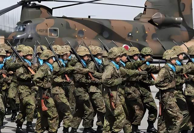 队杀向西太歼15火控锁定F-15J澳门新葡京日本自卫队惊呼:辽宁舰编(图2) 队杀向西太歼15火控锁定F-15J澳门新葡京日本自卫队惊呼:辽宁舰编(图2)